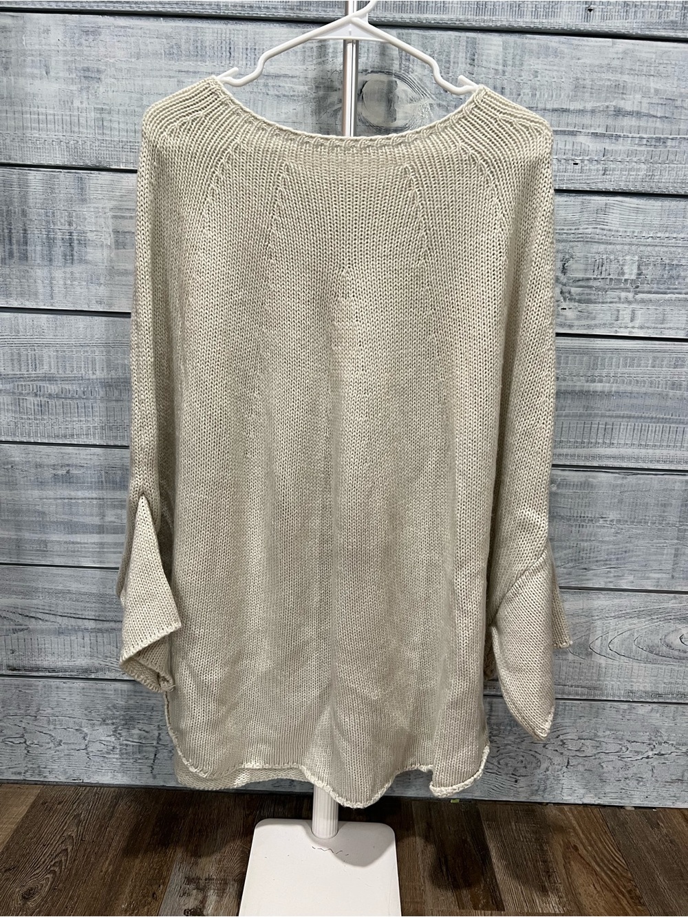 Light Cream Women’s Knit Sweater